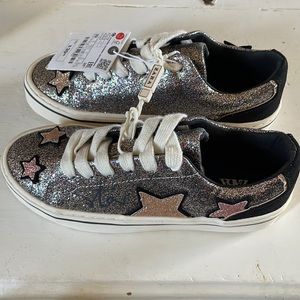 Brand New Zara Star sneakers ⭐️⭐️⭐️